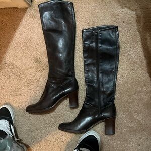 Classic Women's Tall Leather Boots in Black